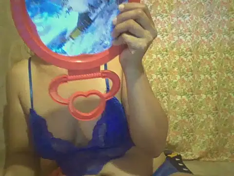 Snapshot of sexymorenal18 chatting on October 15, 2025, 5:39 am sexymorenal18 online show from October 15, 2025, 5:39 am