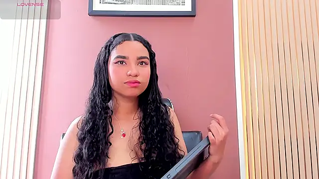 KhateAndersson online show from October 16, 2025, 4:48 pm