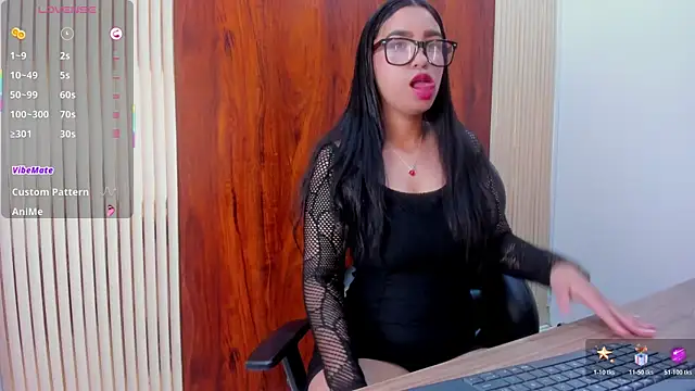 KhateAndersson online show from January 5, 2026, 8:23 pm