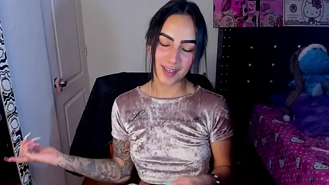 Snapshot of Samanthademonx20_ chatting on November 27, 2025, 12:11 am Samanthademonx20 online show from November 27, 2025, 12:11 am