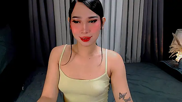 Snapshot of kisha_greyson chatting on October 5, 2025, 5:25 pm kisha greyson online show from October 5, 2025, 5:25 pm