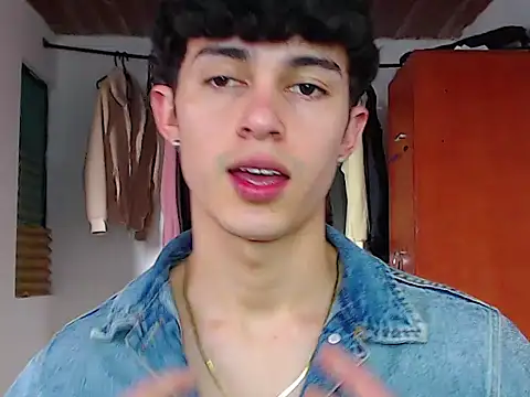 john vichenso online show from September 19, 2025, 9:19 pm