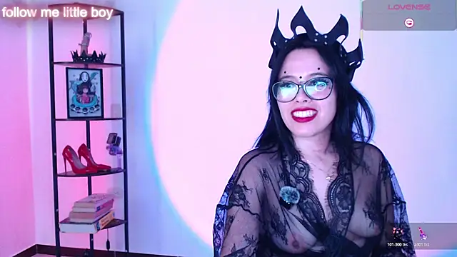 girldom online show from January 16, 2026, 9:19 pm