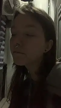 Snapshot of VesnaCrystal chatting on February 15, 2026, 11:25 pm VesnaCrystal online show from February 15, 2026, 11:25 pm