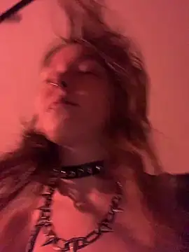 Snapshot of VesnaCrystal chatting on February 22, 2026, 7:26 pm VesnaCrystal online show from February 22, 2026, 7:26 pm