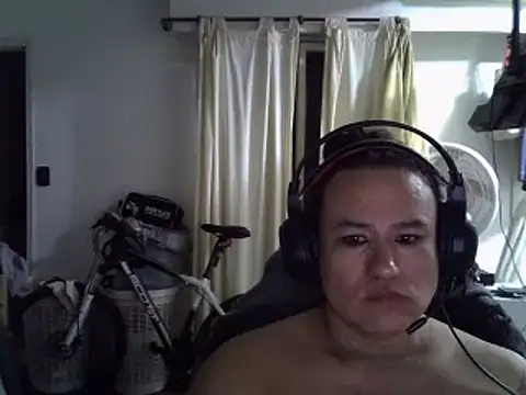 transgordimilf online show from October 12, 2025, 8:05 am