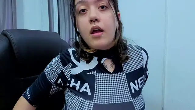 Snapshot of Niaa_Stark chatting on April 23, 2026, 8:21 pm Niaa Stark online show from April 23, 2026, 8:21 pm