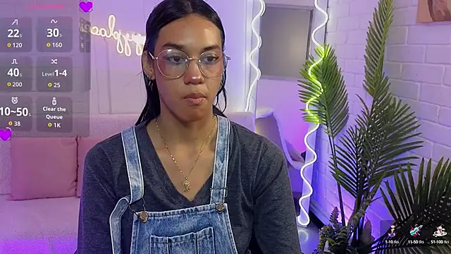 artemiss tay online show from September 17, 2025, 7:27 pm