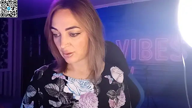 Blonde Temptation online show from November 5, 2025, 7:55 am