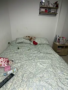 Snapshot of Dani_rosse_ chatting on June 4, 2026, 12:21 pm Dani rosse online show from June 4, 2026, 12:21 pm