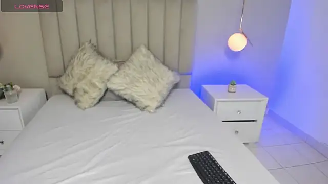 Snapshot of Dani_rosse_ chatting on October 10, 2025, 12:39 pm Dani rosse online show from October 10, 2025, 12:39 pm