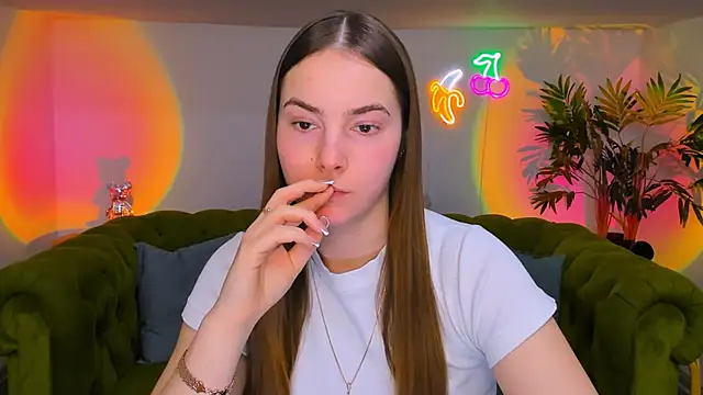 rad rebel  online show from December 14, 2025, 9:15 am