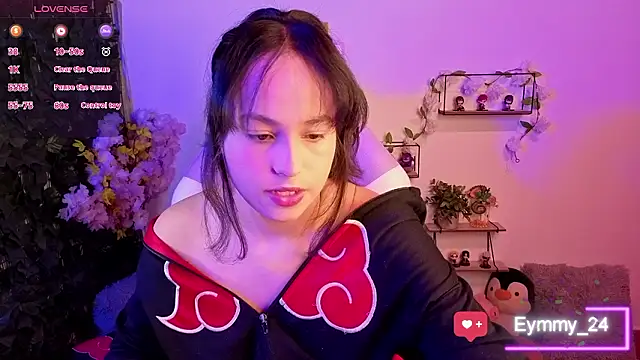 Snapshot of Eymmy_24 chatting on February 13, 2026, 2:33 am Eymmy 24 online show from February 13, 2026, 2:33 am