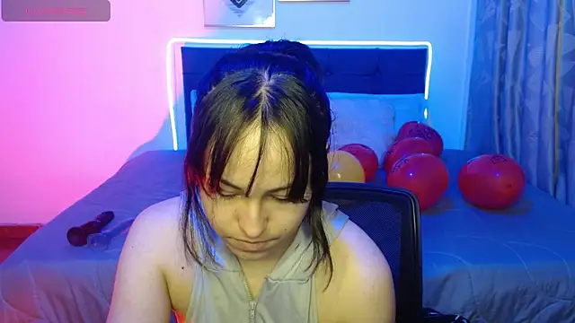 Eymmy 24 online show from November 6, 2025, 2:59 am