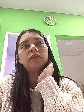 yesi-nursehot online show from November 10, 2025, 3:22 am