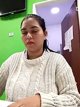 yesi-nursehot online show from November 13, 2025, 2:59 am