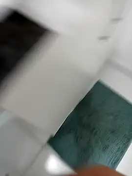 comobucetinhas online show from October 3, 2025, 6:42 pm