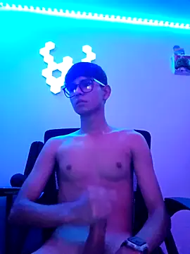 ElverCol online show from March 12, 2026, 6:56 pm