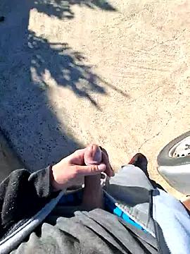 lapousse3 online show from April 8, 2026, 7:43 am