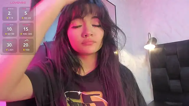 Darky Doll online show from November 19, 2025, 8:42 pm