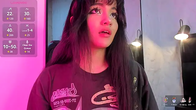 Darky Doll online show from November 12, 2025, 8:23 pm