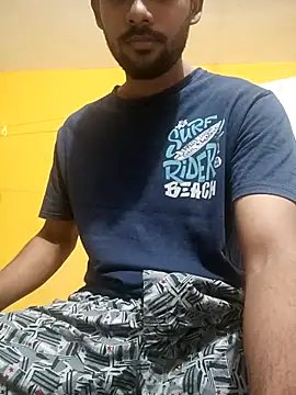 Snapshot of mayur_raaje chatting on July 3, 2026, 8:32 am mayur raaje online show from July 3, 2026, 8:32 am