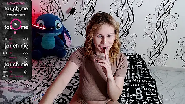 RoyAngela online show from November 13, 2025, 2:54 pm