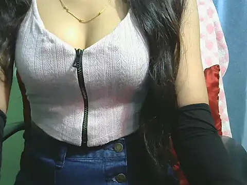 sheetal-sheetal95 online show from November 2, 2025, 5:40 pm