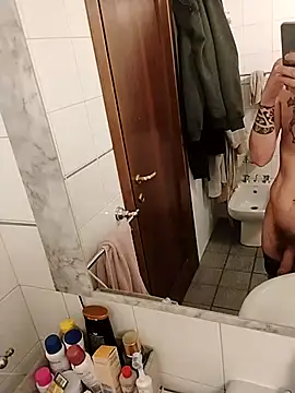 Baldassarre1990 online show from November 5, 2025, 2:25 am