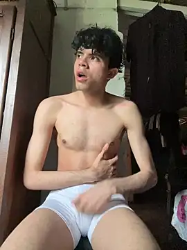 Axel-Mejia online show from May 19, 2026, 8:16 pm
