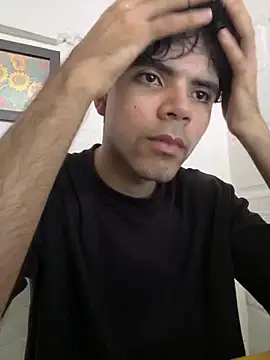 Axel-Mejia online show from April 12, 2026, 7:39 pm