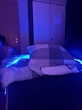 Snapshot of Teufel-in-weiss chatting on February 10, 2026, 10:09 pm Teufel-in-weiss online show from February 10, 2026, 10:09 pm