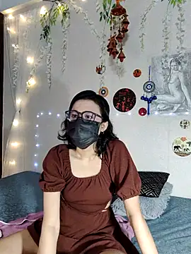 SinfulTemptation online show from November 5, 2025, 2:42 pm