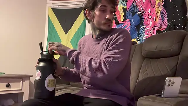 Snapshot of VeeJay48826 chatting on October 18, 2025, 2:46 am VeeJay48826 online show from October 18, 2025, 2:46 am