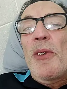 Txacas online show from February 15, 2026, 3:18 am