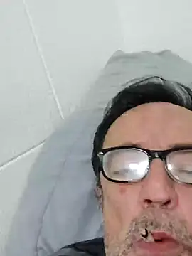 Txacas online show from November 1, 2025, 3:24 am