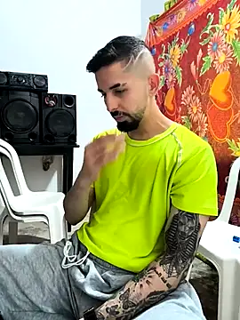 giannis090 online show from October 26, 2025, 7:58 pm