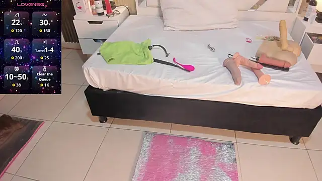 VanessaHard as online show from November 22, 2025, 8:18 pm