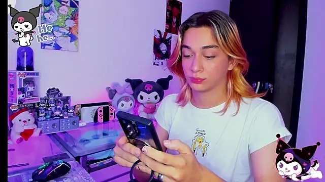 KeitaMoon online show from November 6, 2025, 8:35 pm