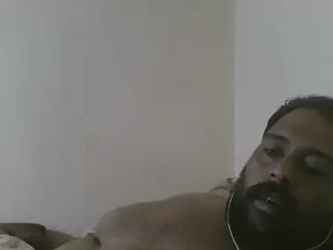 elpoop7305 online show from November 26, 2025, 10:43 pm