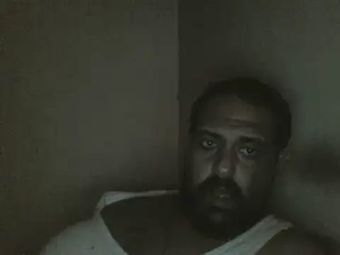 elpoop7305 online show from June 24, 2026, 4:33 am