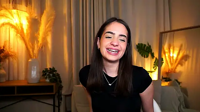 Snapshot of miilky_wayy chatting on February 26, 2026, 5:57 pm miilky wayy online show from February 26, 2026, 5:57 pm