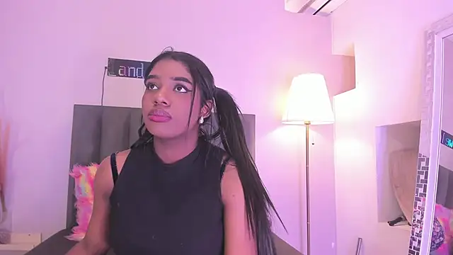 KendraChavez  online show from February 11, 2026, 9:03 pm