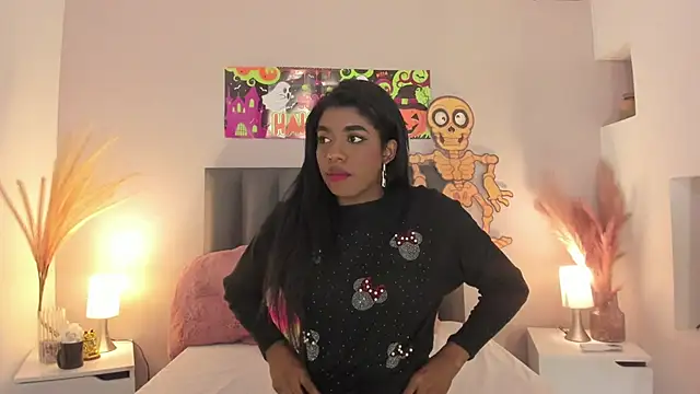 KendraChavez  online show from October 13, 2025, 3:19 am