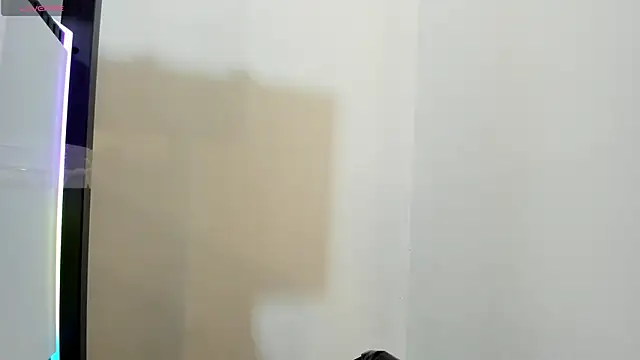 VioletRose as online show from March 26, 2026, 2:21 am