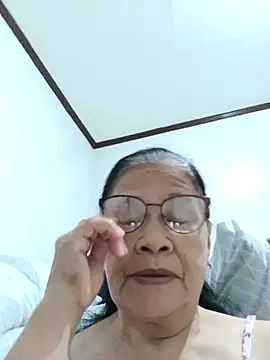 Snapshot of Sweet-Lita50 chatting on May 5, 2026, 7:22 am Sweet-Lita50 online show from May 5, 2026, 7:22 am