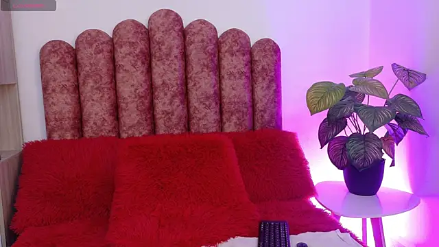 Conejita 420 online show from November 10, 2025, 8:47 pm