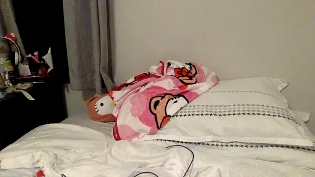 toomuchofafreak online show from February 15, 2026, 10:41 pm