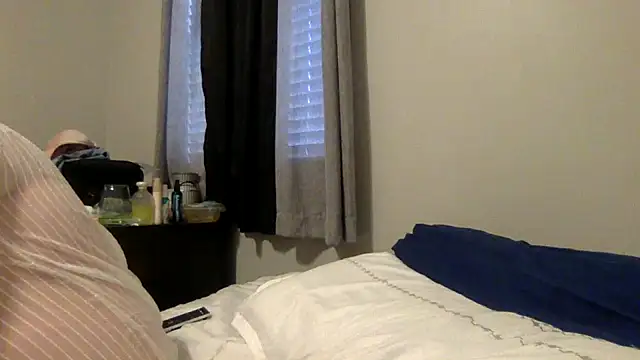 toomuchofafreak online show from February 11, 2026, 9:14 pm