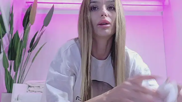 Snapshot of KaseyQuinn_ chatting on May 21, 2026, 8:06 pm KaseyQuinn online show from May 21, 2026, 8:06 pm